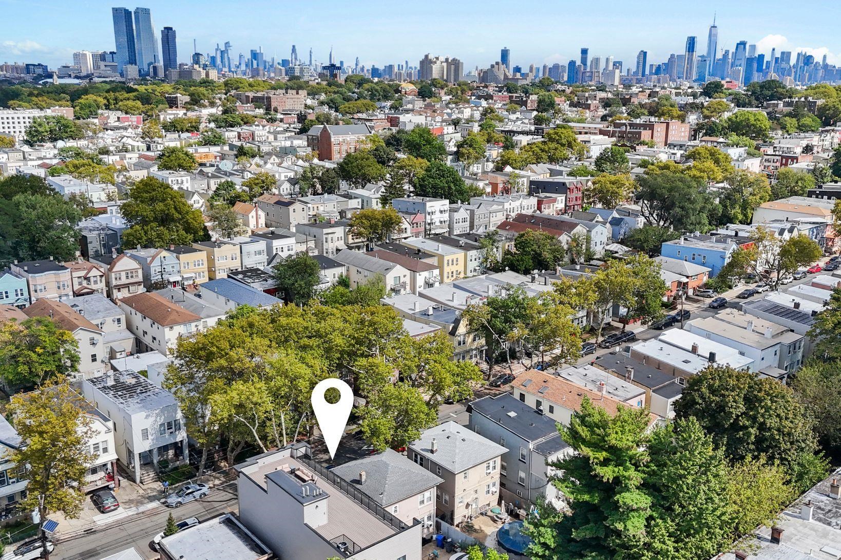 335 VIRGINIA AVE Unit: 2