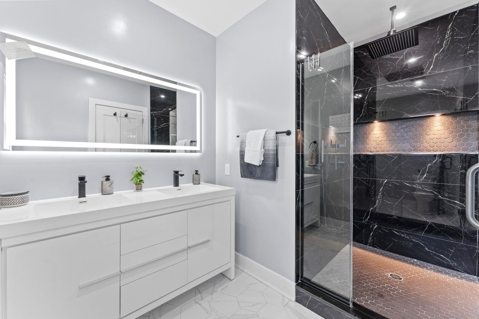 335 VIRGINIA AVE Unit: 2