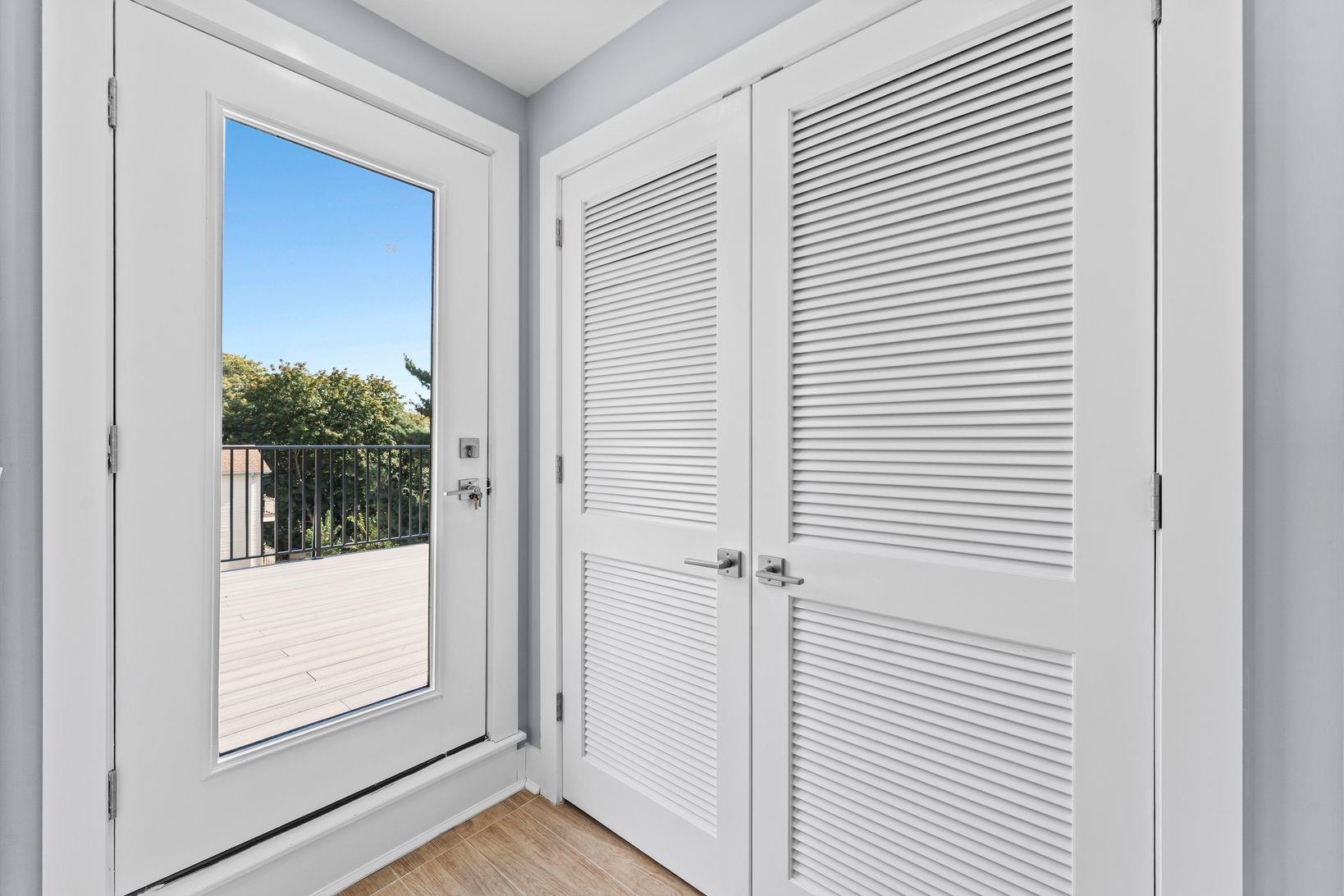 335 VIRGINIA AVE Unit: 2