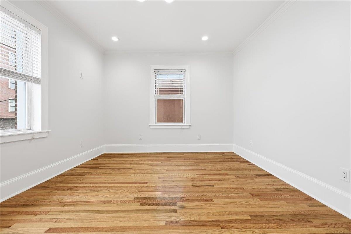 6033 MONITOR PL Unit: 2