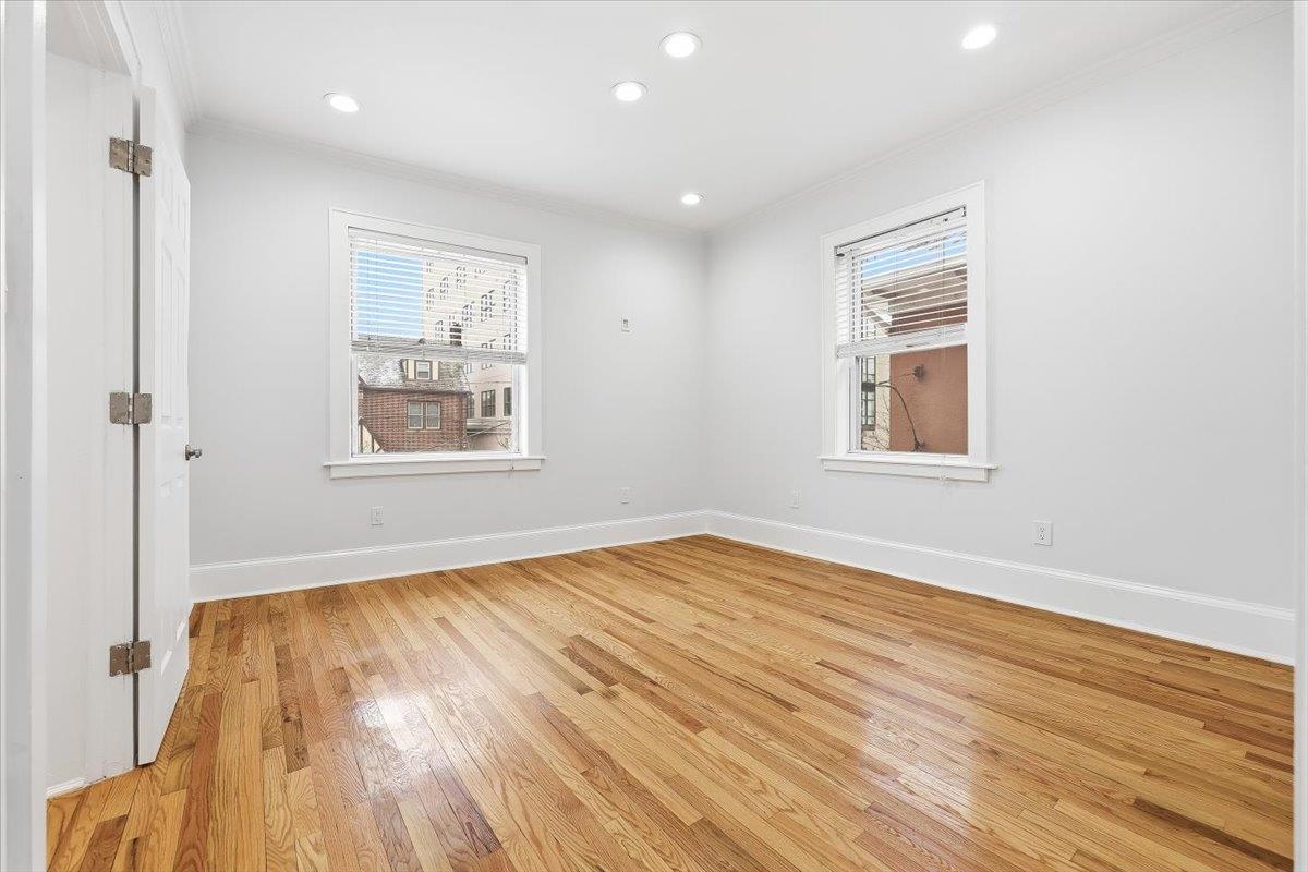 6033 MONITOR PL Unit: 2