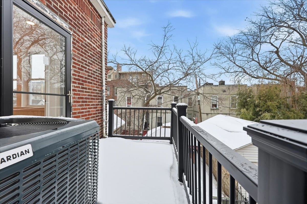 6033 MONITOR PL Unit: 2