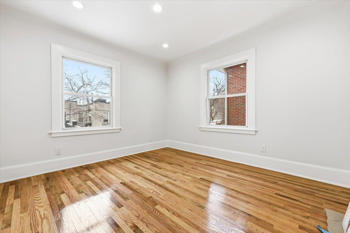 6033 MONITOR PL Unit: 2