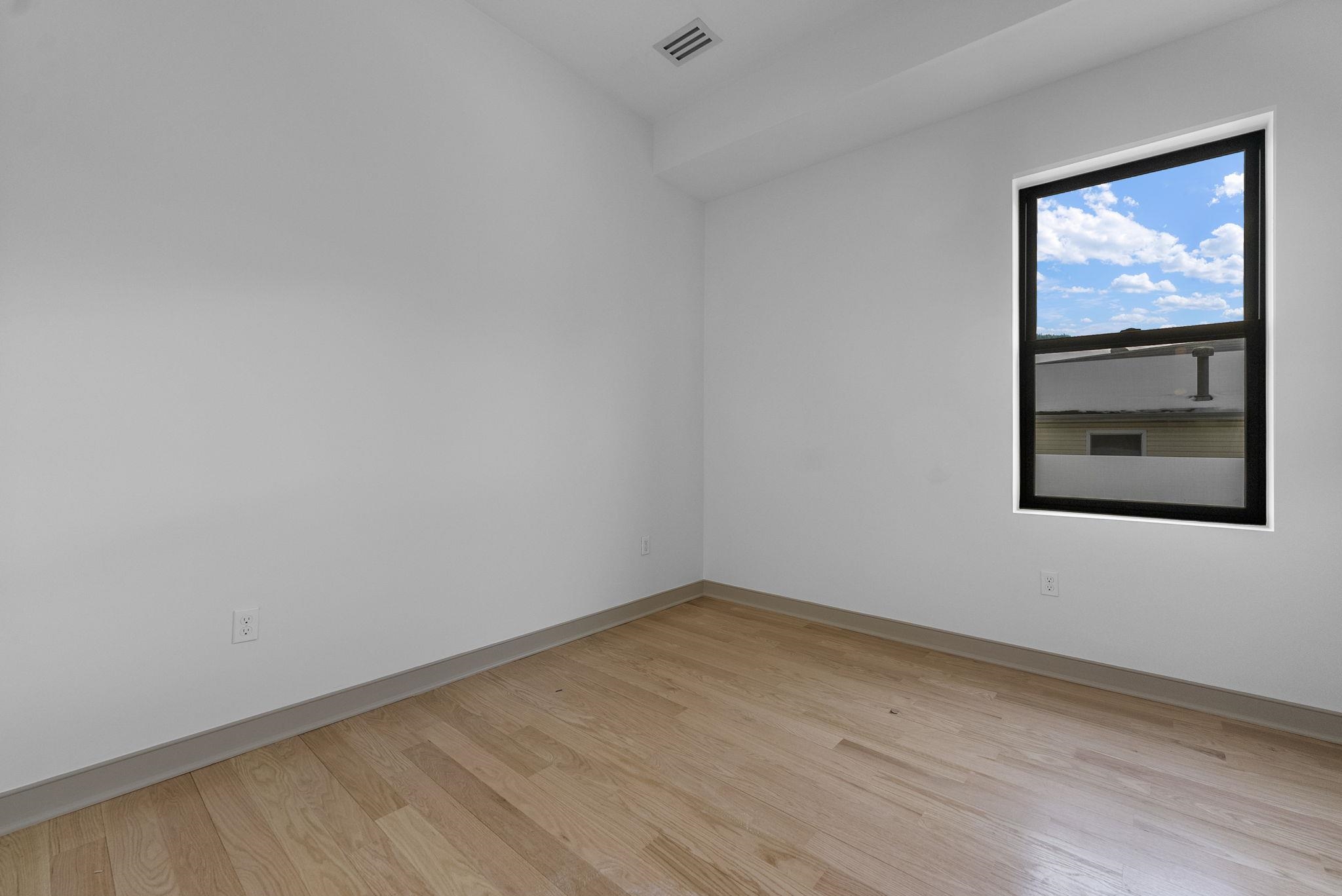 336 RANDOLPH AVE Unit: 2