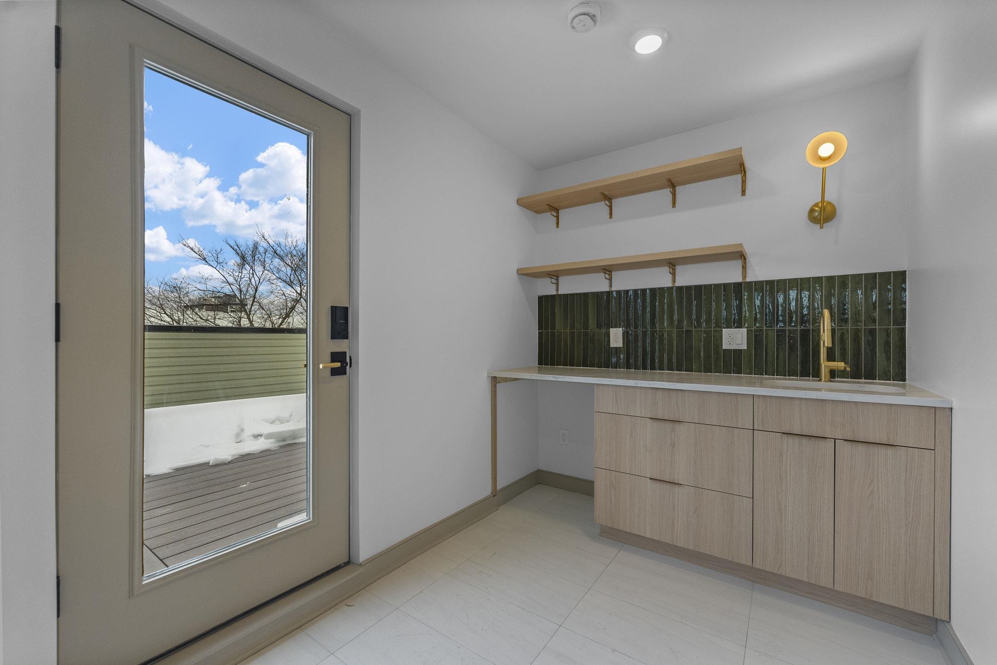 336 RANDOLPH AVE Unit: 2