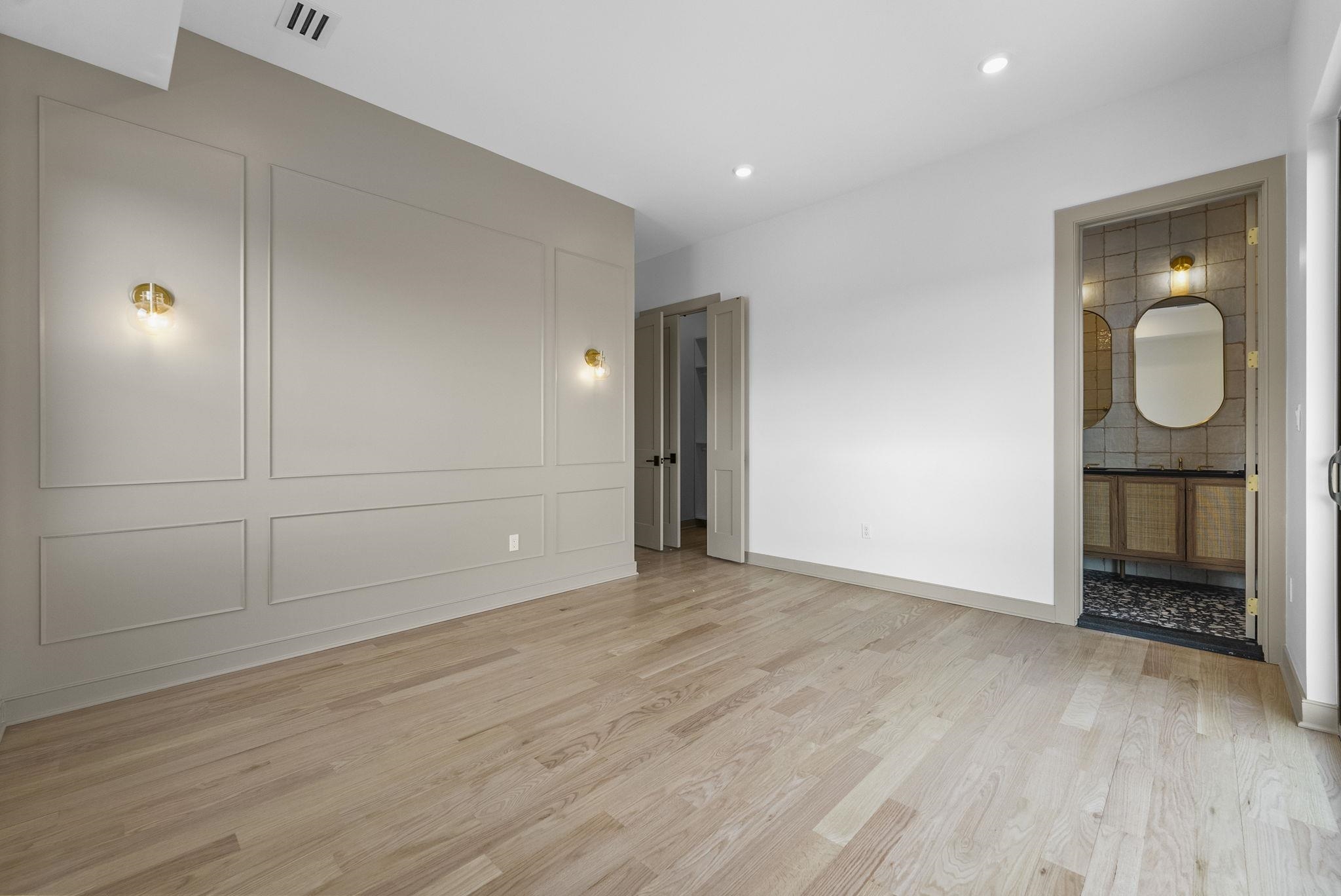 336 RANDOLPH AVE Unit: 2