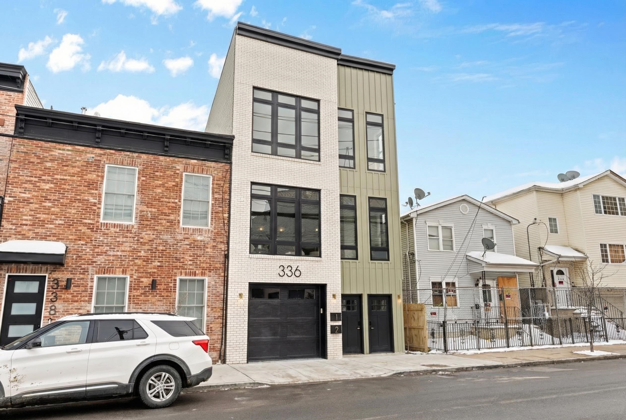 336 RANDOLPH AVE Unit: 2