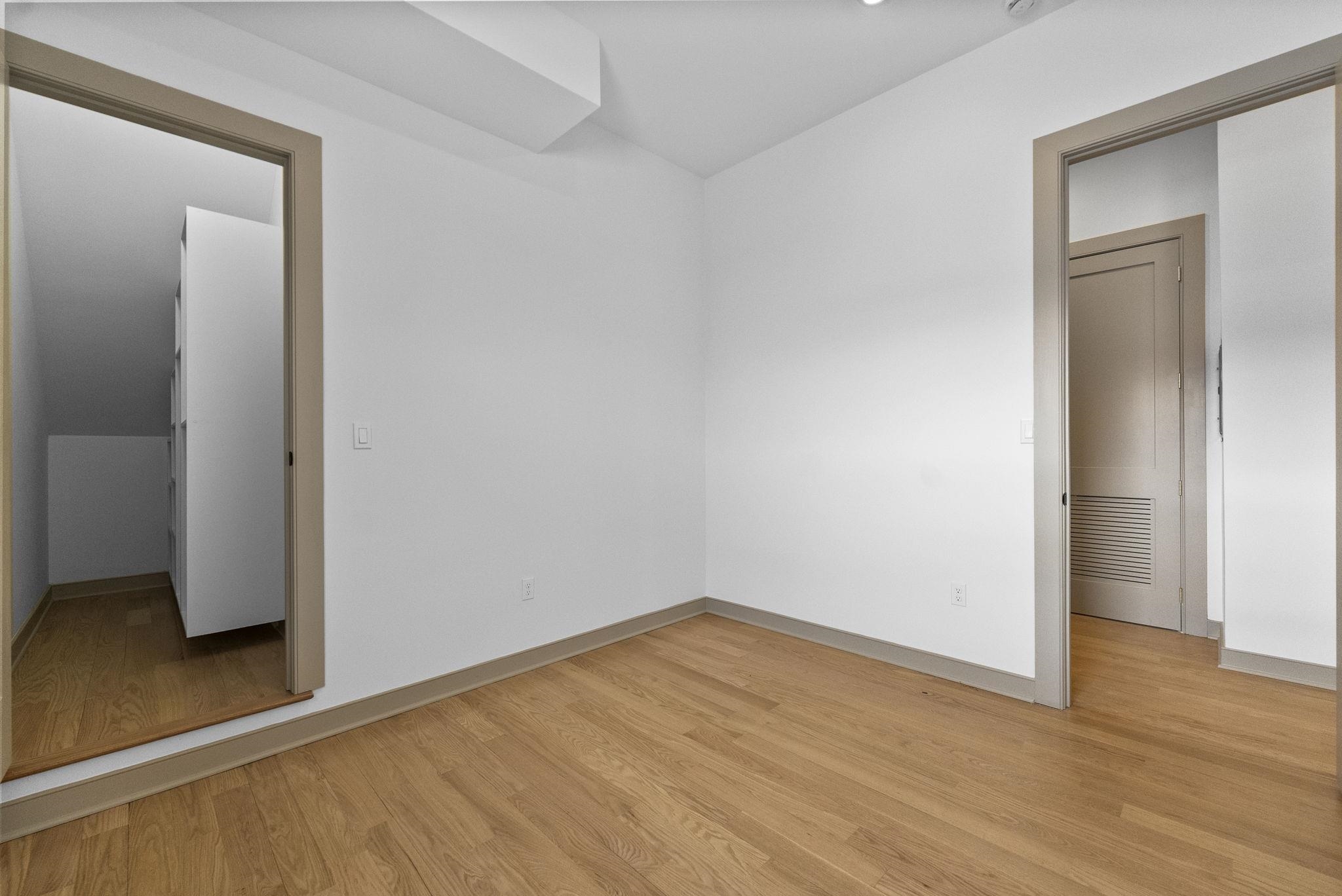 336 RANDOLPH AVE Unit: 2