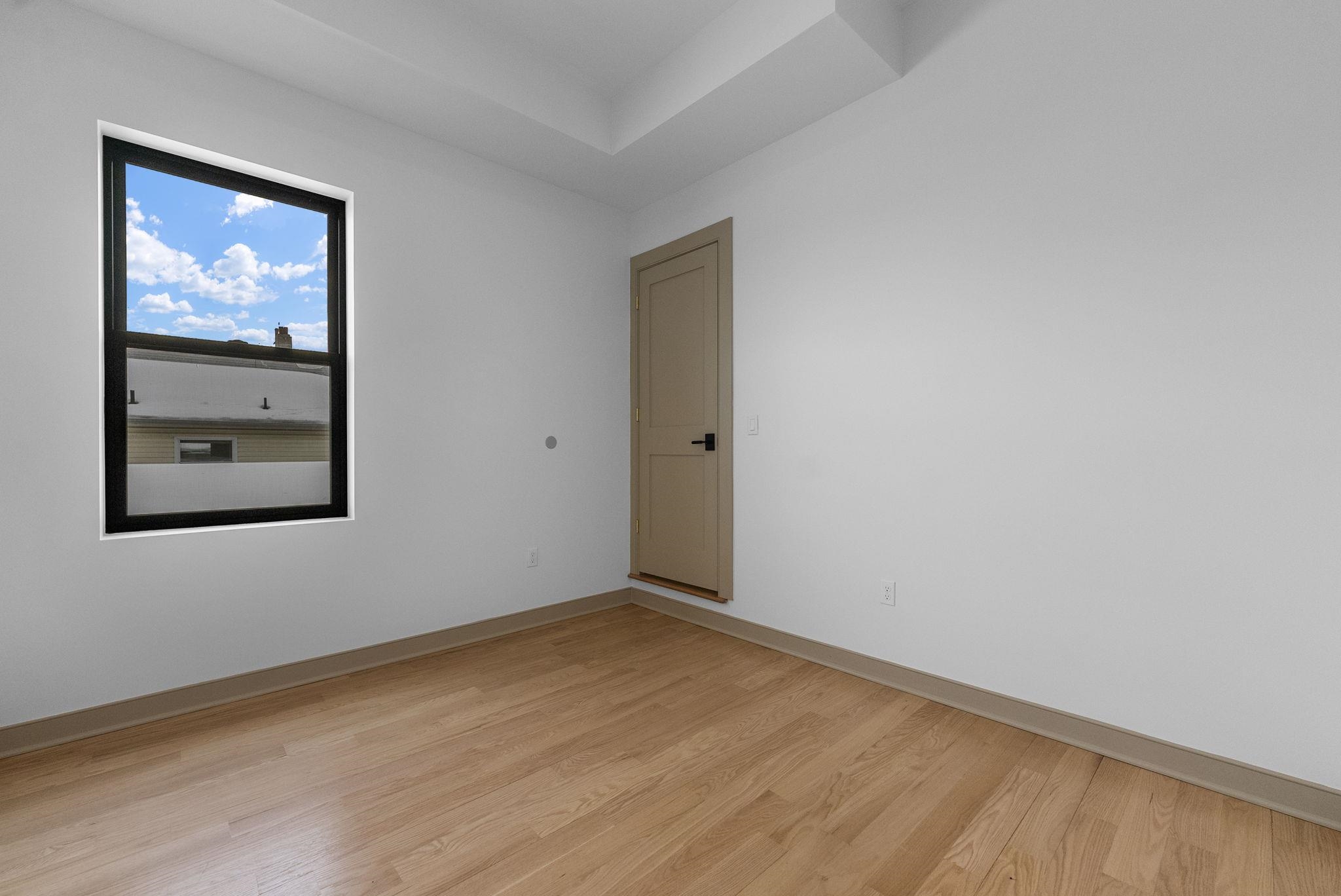 336 RANDOLPH AVE Unit: 2