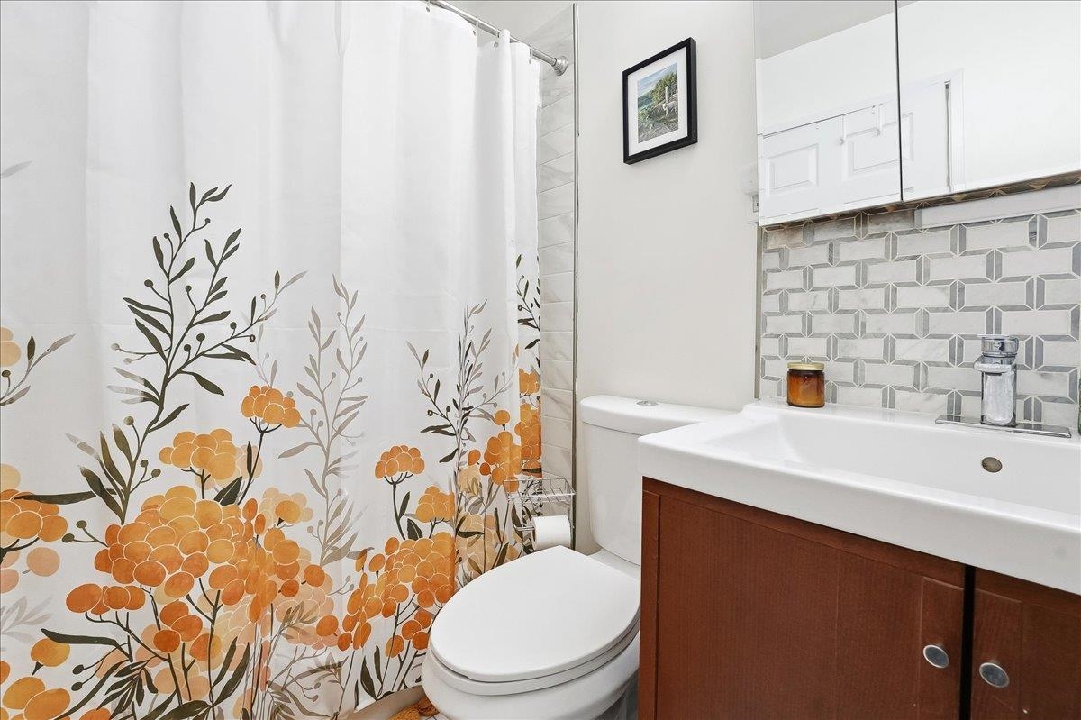 133 GRAND ST Unit: 4A