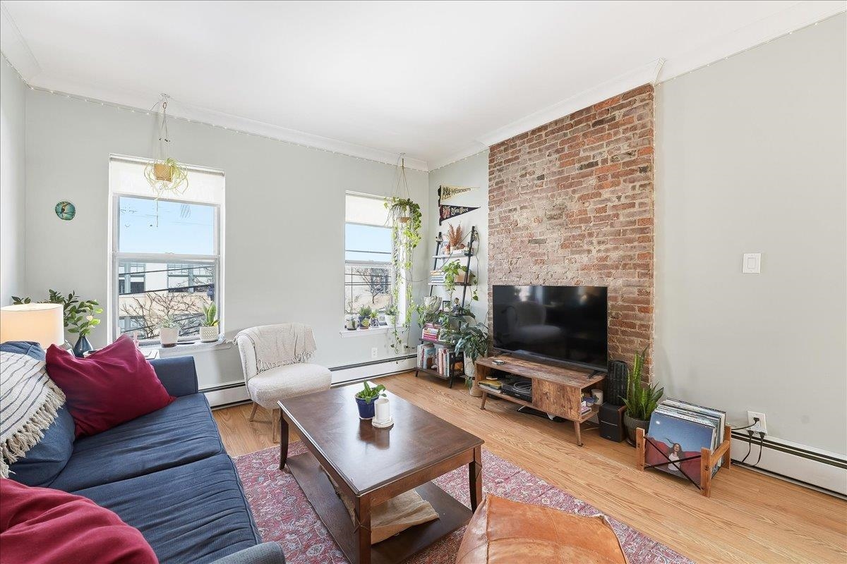 133 GRAND ST Unit: 4A