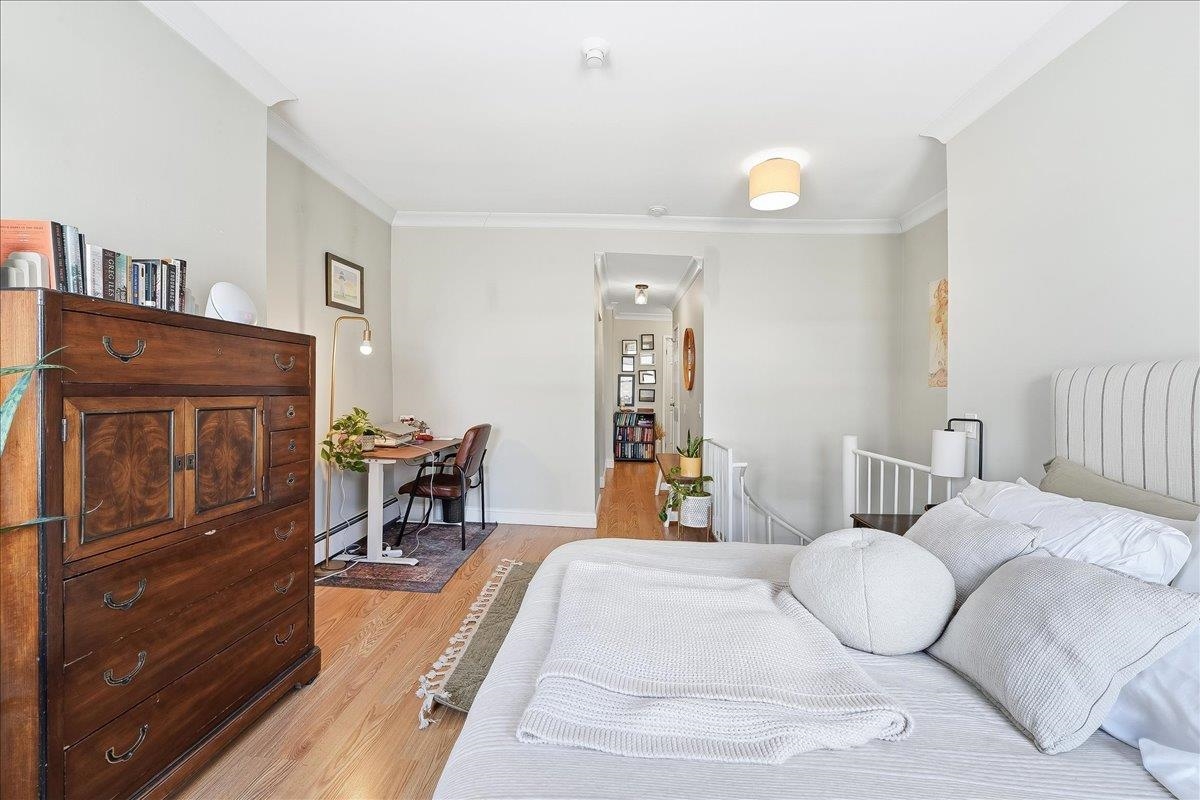 133 GRAND ST Unit: 4A