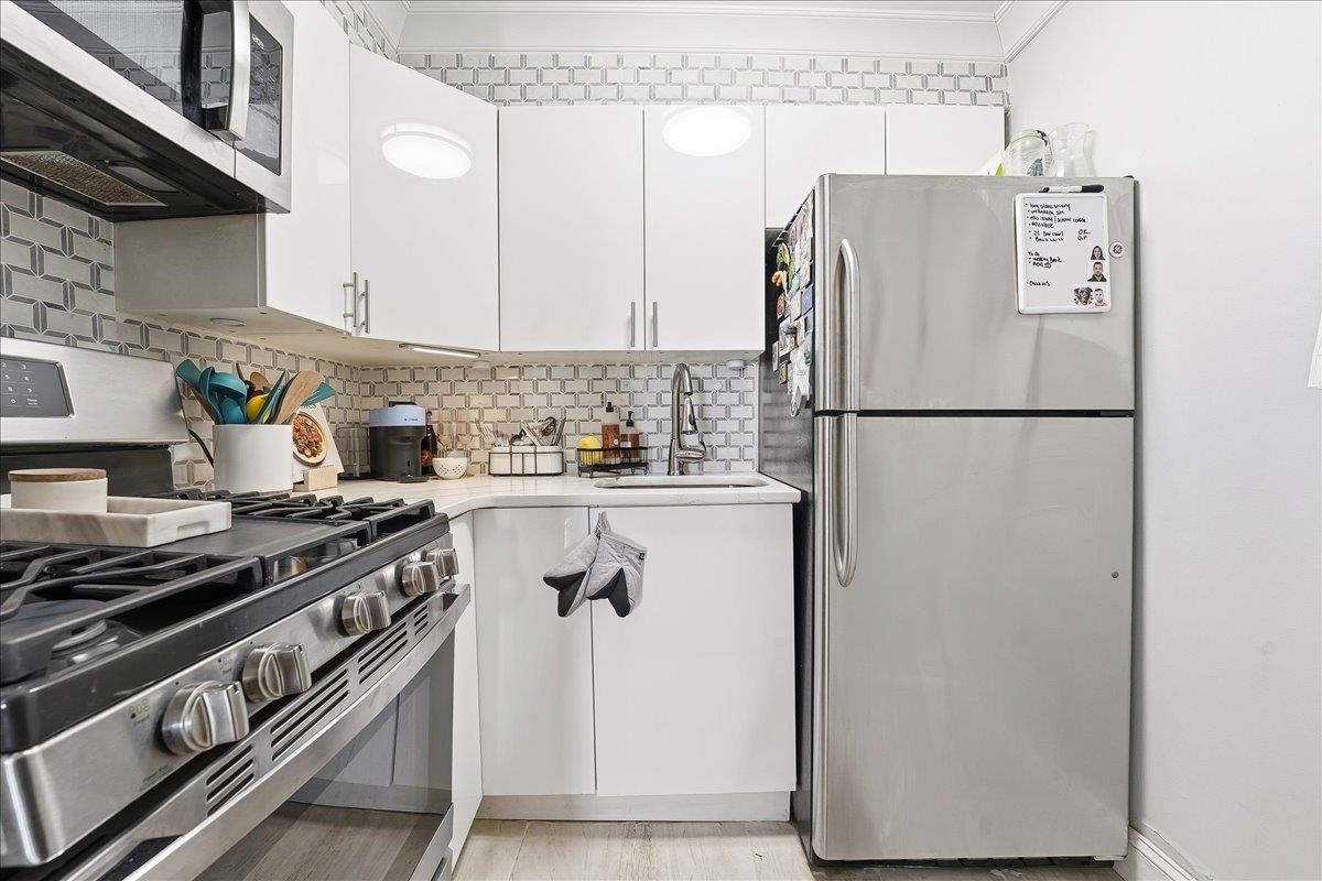 133 GRAND ST Unit: 4A