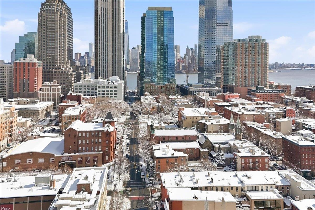 133 GRAND ST Unit: 4A