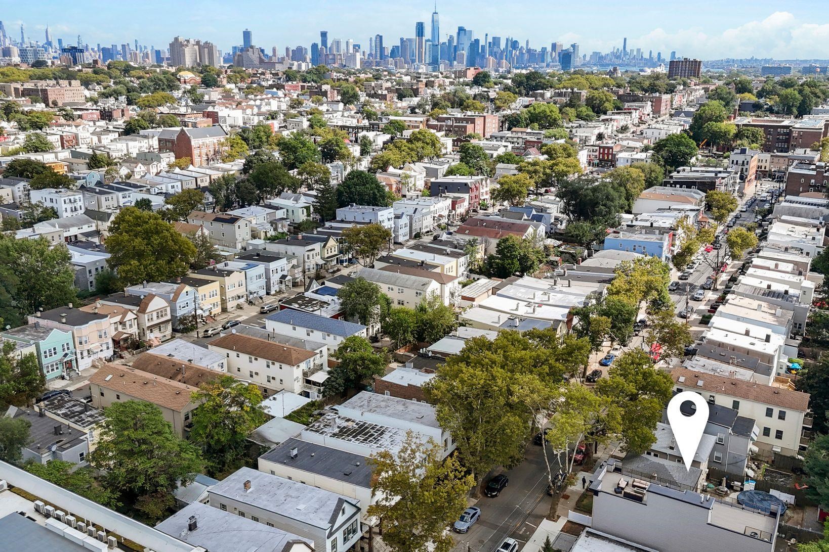 335 VIRGINIA AVE Unit: 2