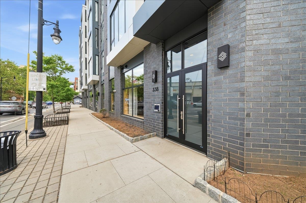 338 NEWARK AVE Unit: 204