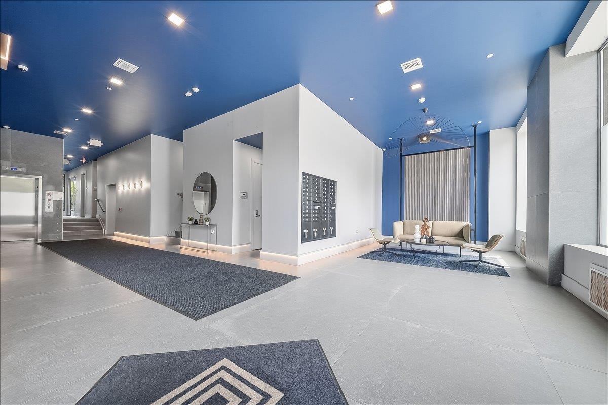338 NEWARK AVE Unit: 204