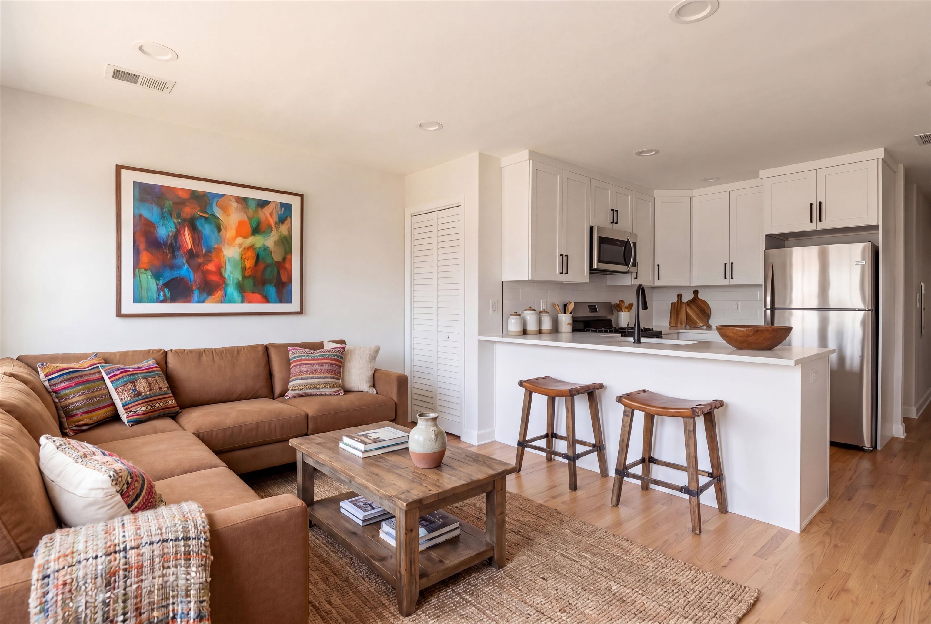 216 NUNDA AVE Unit: 2