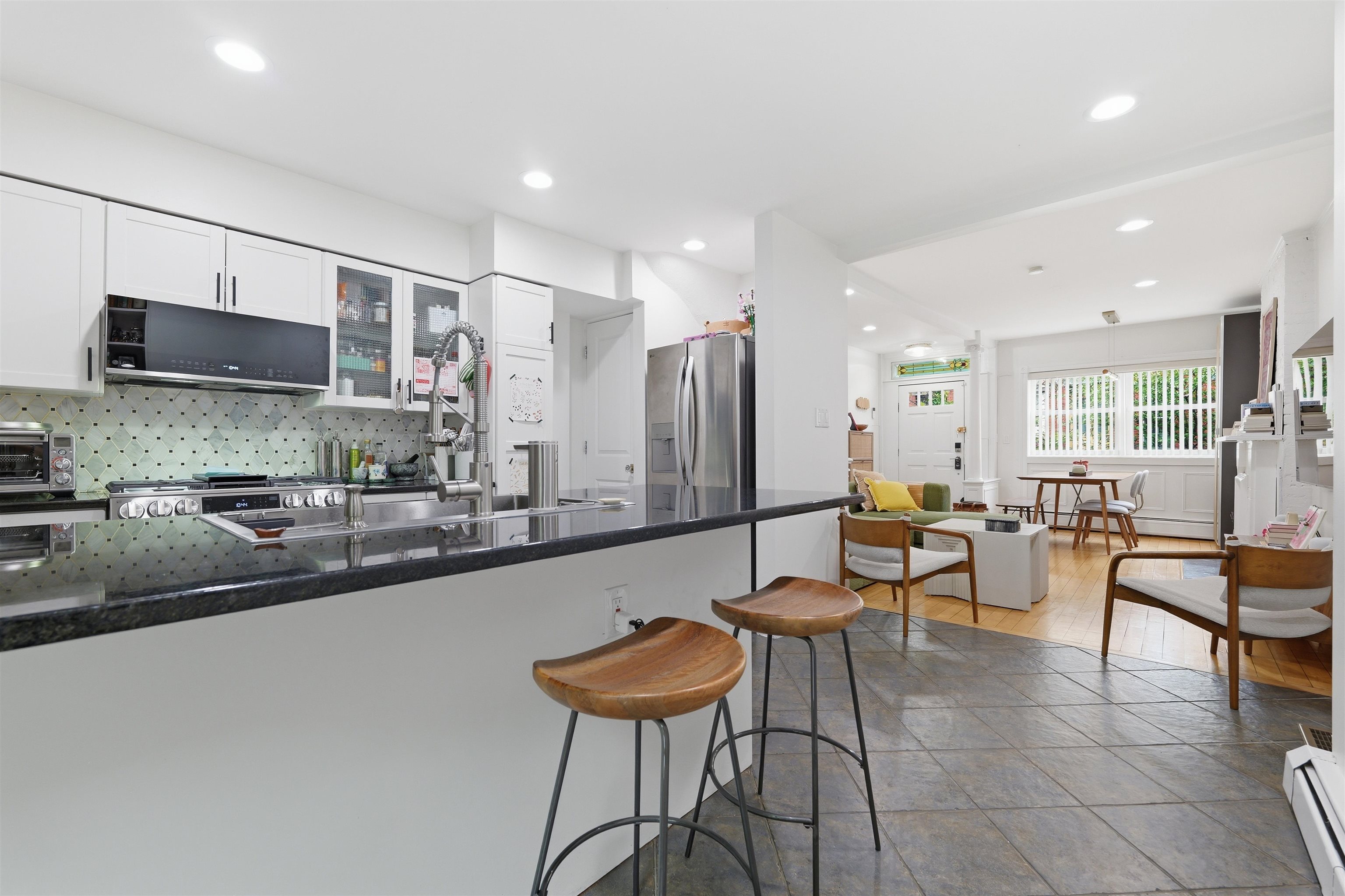 260 5TH ST