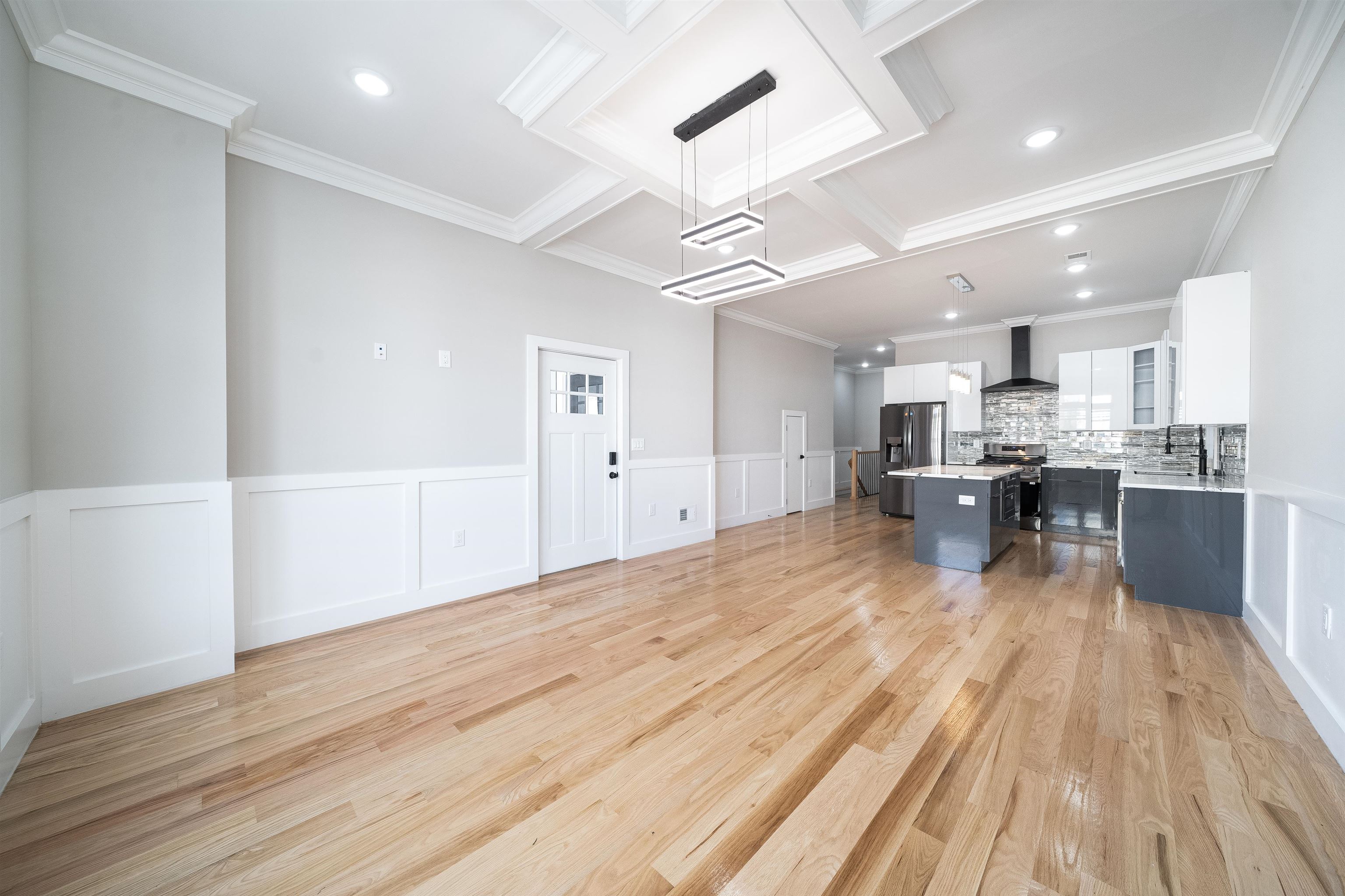 159 HOPKINS AVE Unit: 1
