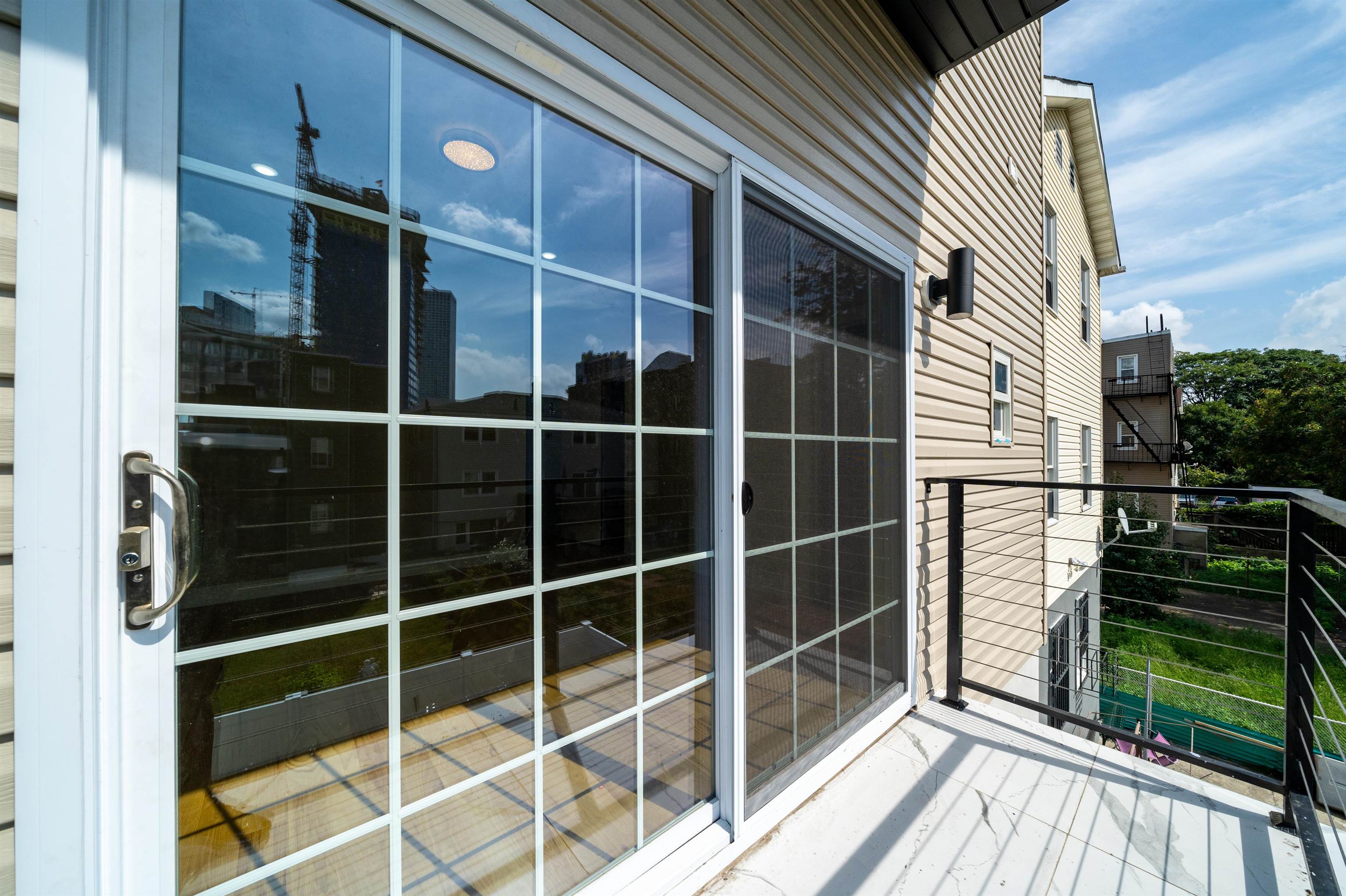 159 HOPKINS AVE Unit: 1