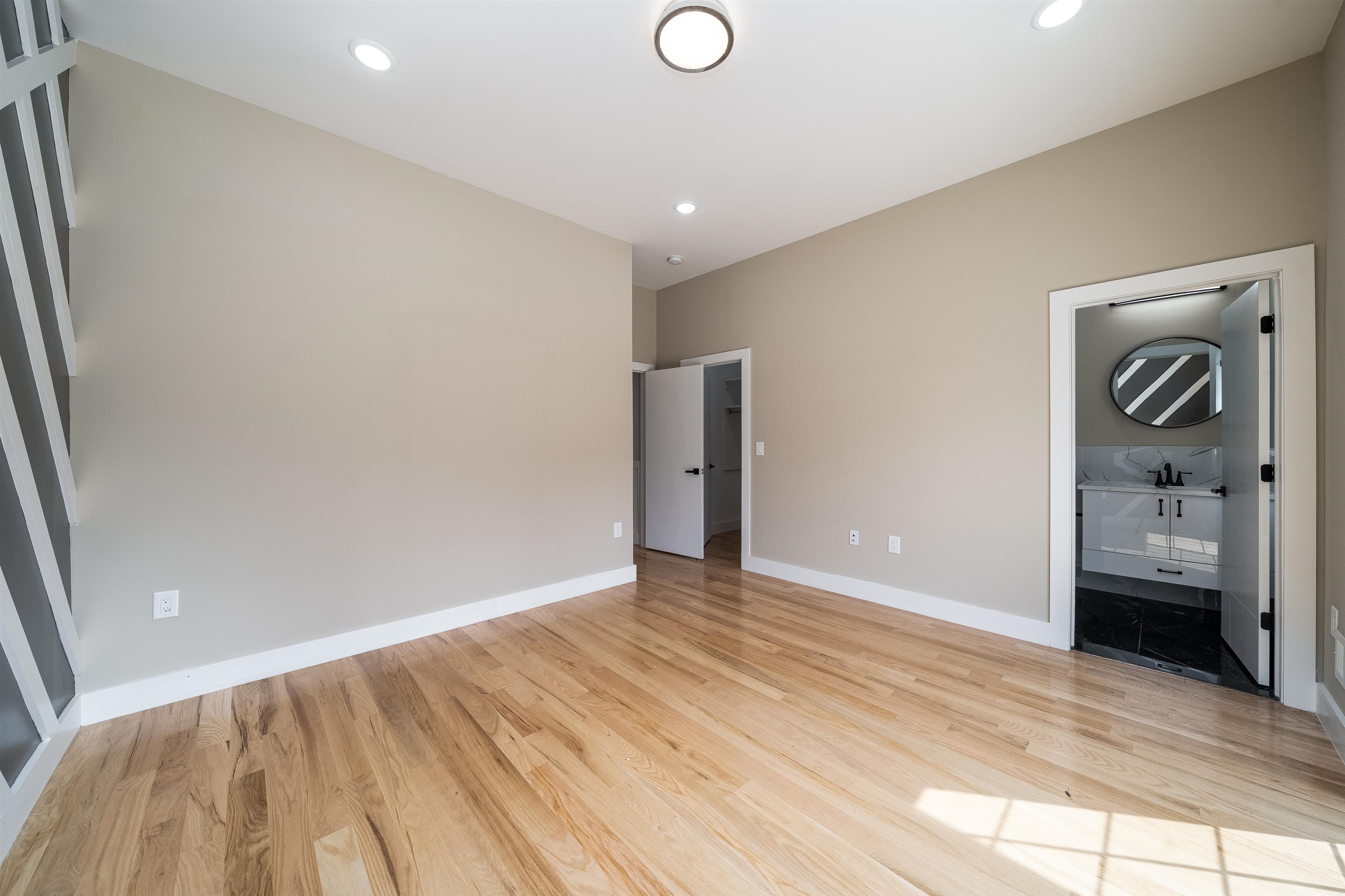 159 HOPKINS AVE Unit: 1