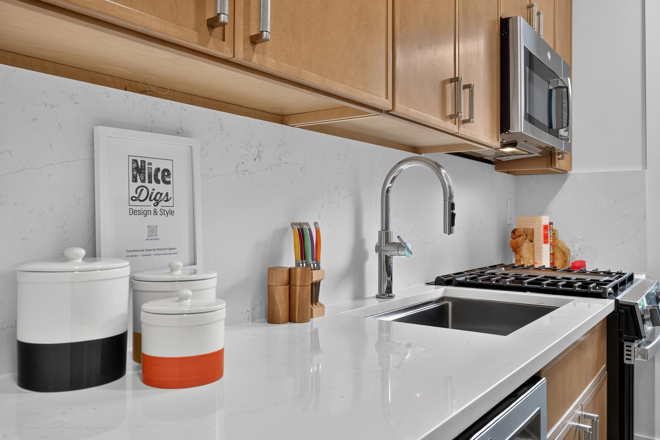 107 KENSINGTON AVE Unit: 302