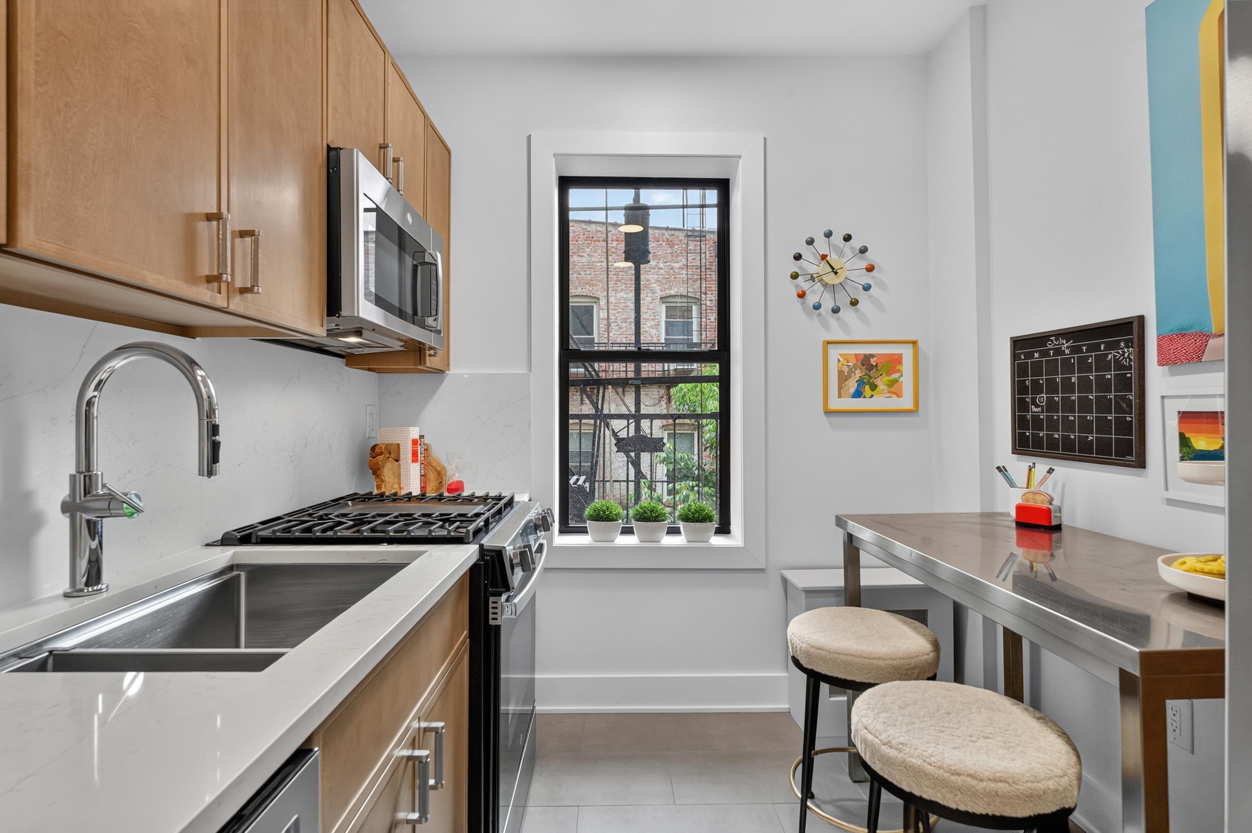 107 KENSINGTON AVE Unit: 302