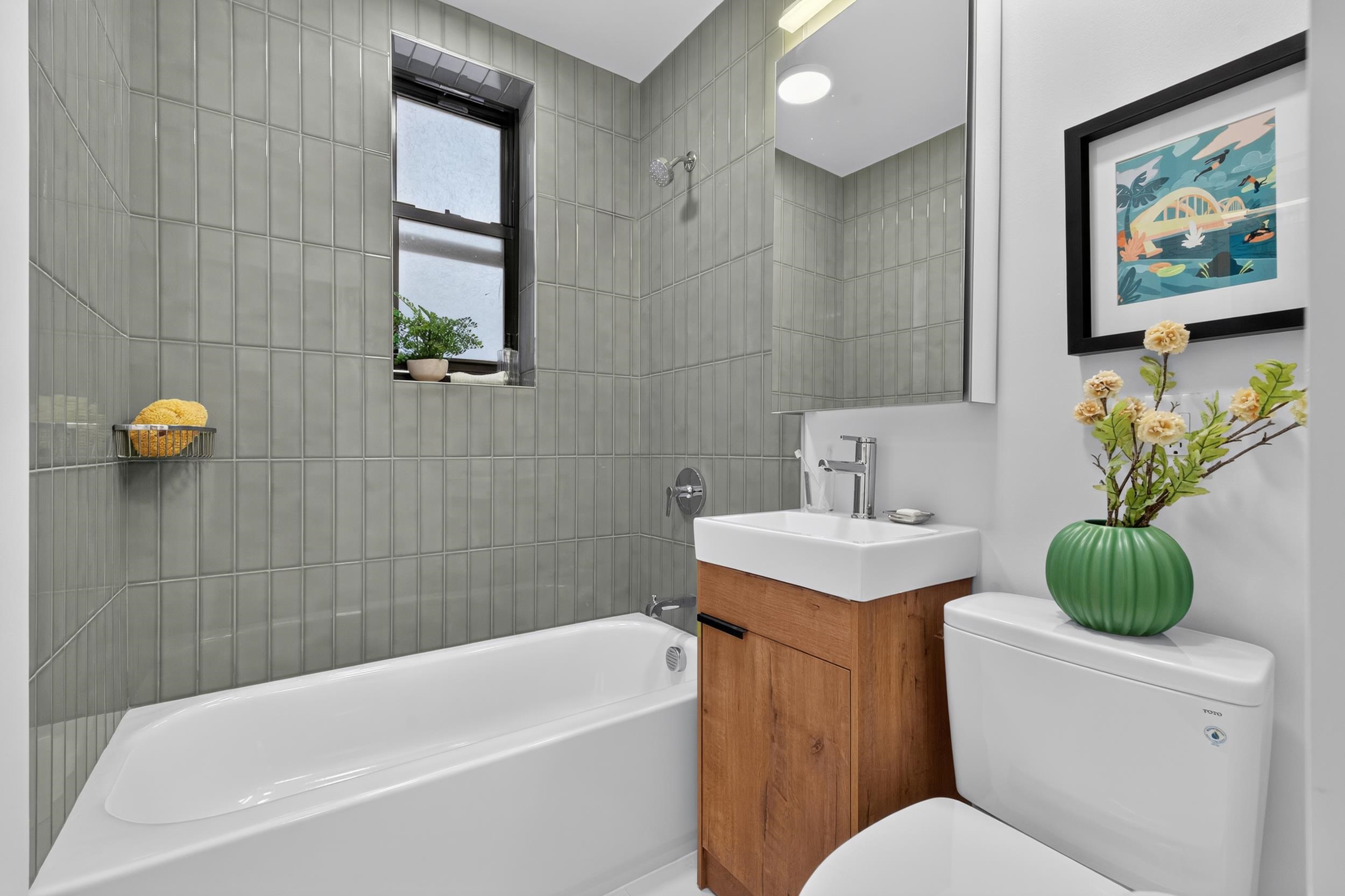 107 KENSINGTON AVE Unit: 302