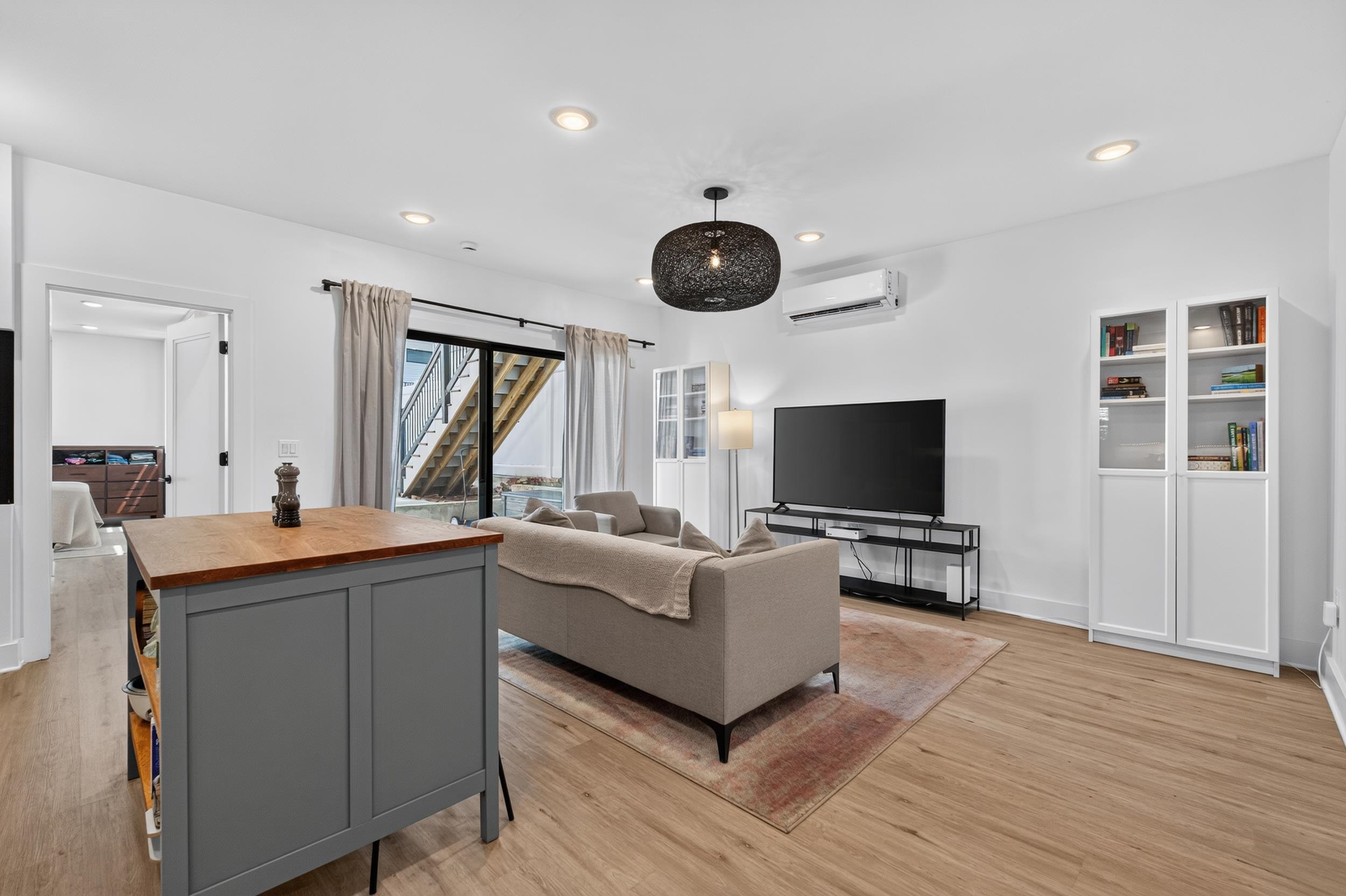 56 RESERVOIR AVE Unit: 1