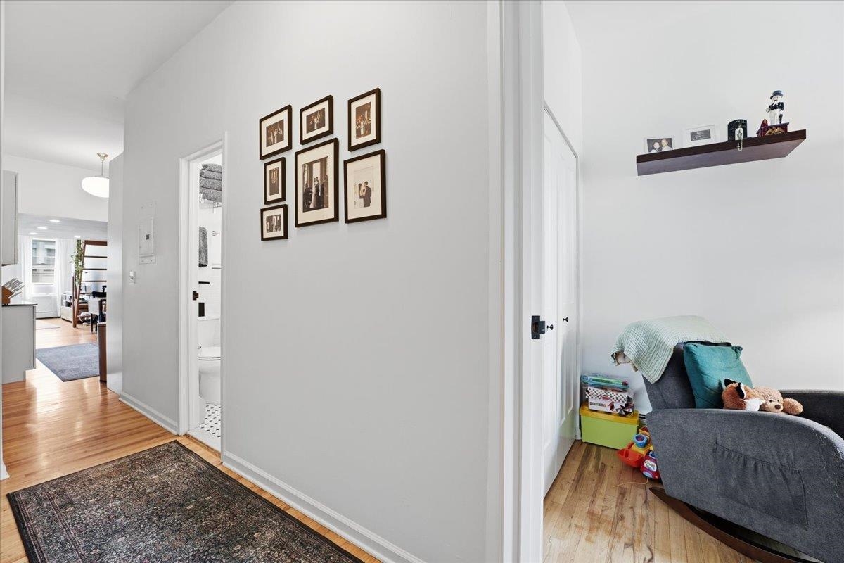 226 1ST ST Unit: 401 (4A)
