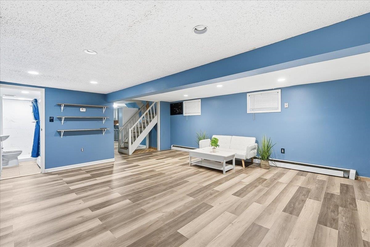 169 ZABRISKIE ST Unit: 1