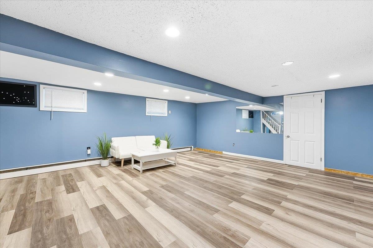169 ZABRISKIE ST Unit: 1