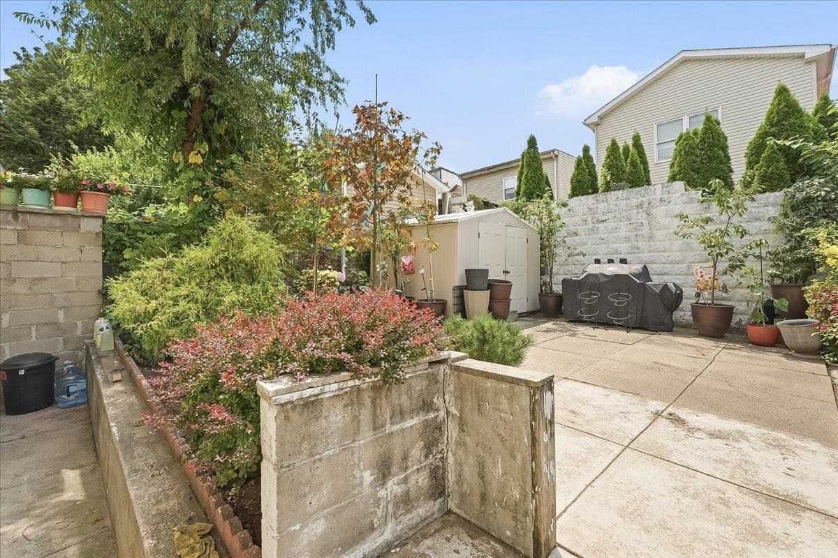 169 ZABRISKIE ST Unit: 1