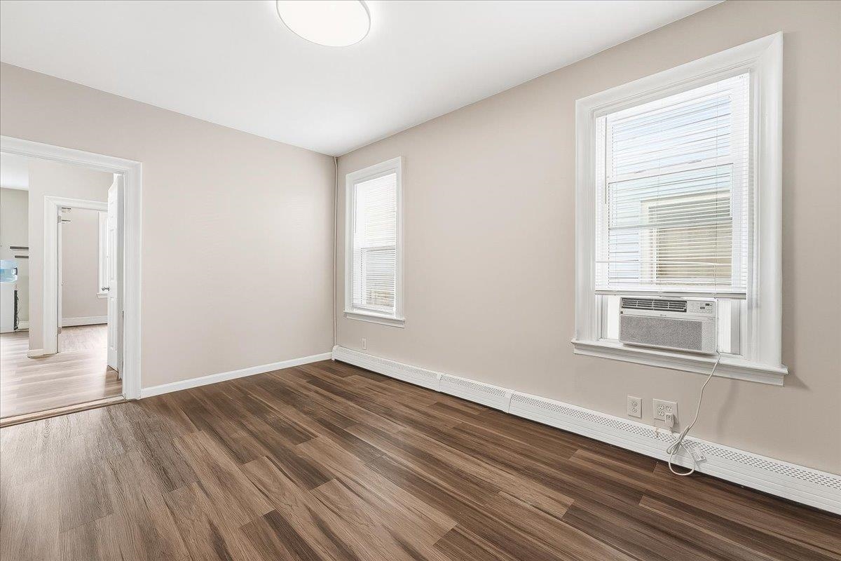 169 ZABRISKIE ST Unit: 1