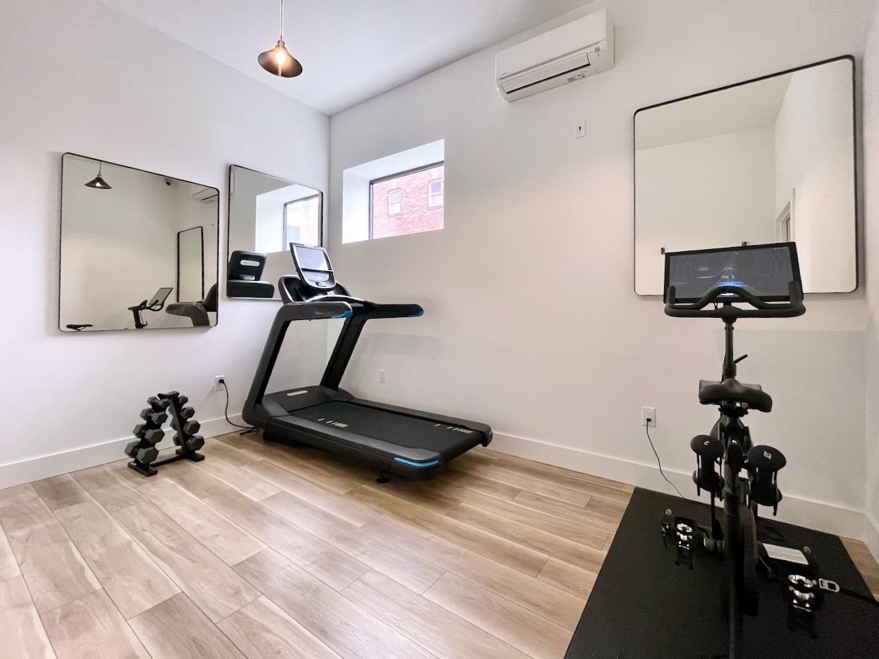 375 MONMOUTH ST Unit: 201