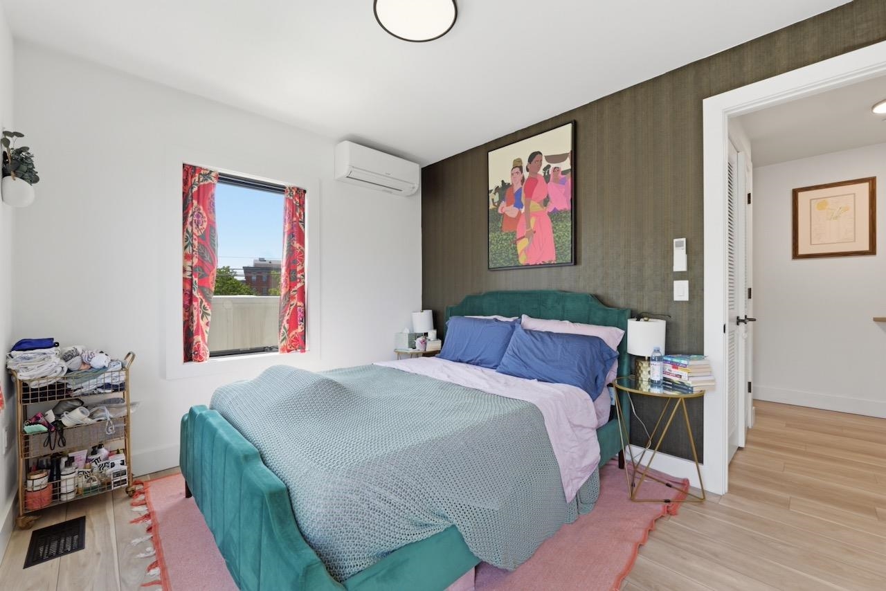 375 MONMOUTH ST Unit: 201
