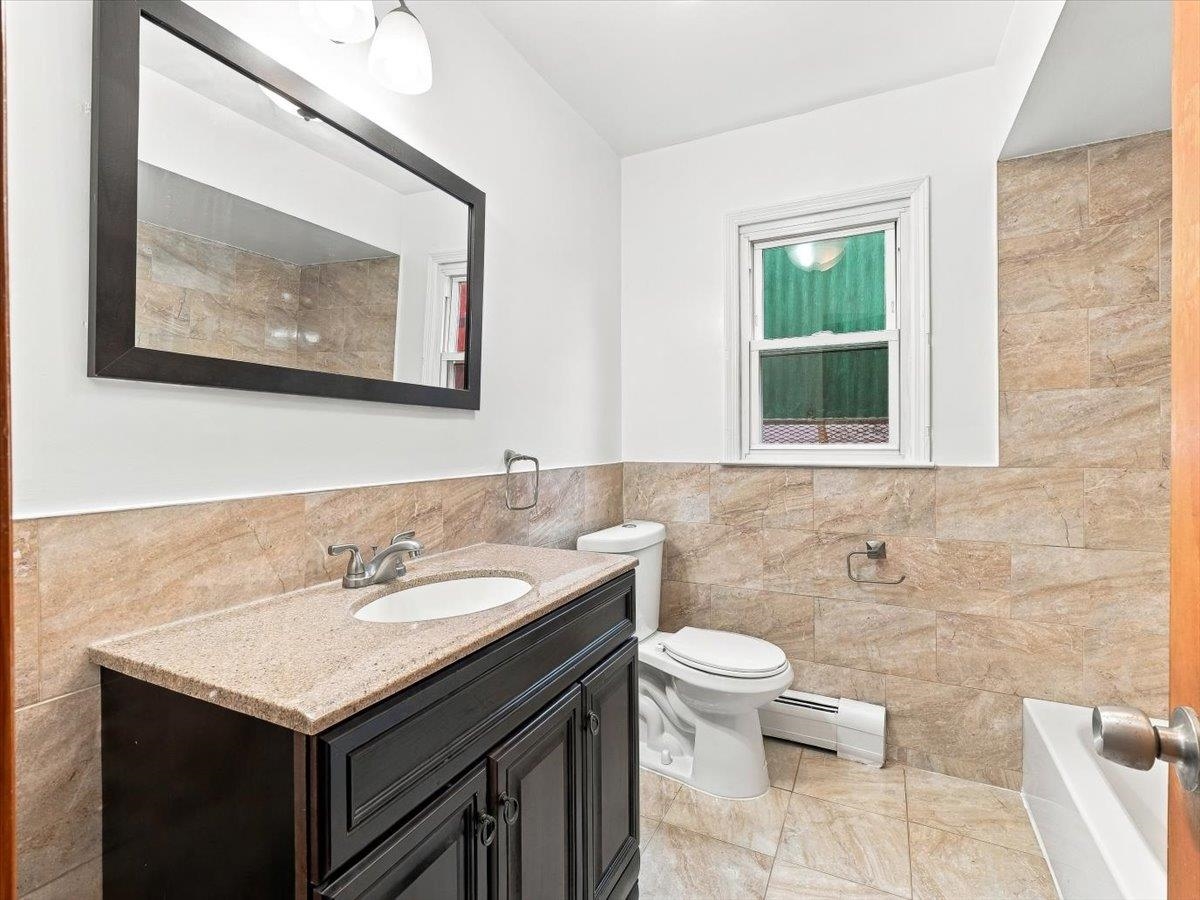 89 BLEECKER ST Unit: 1