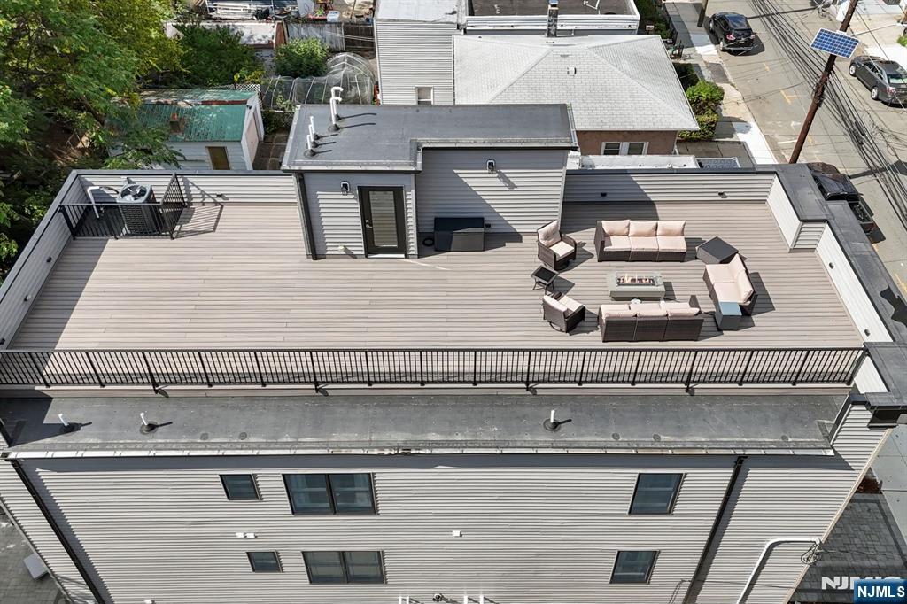 335 Virginia Avenue 2