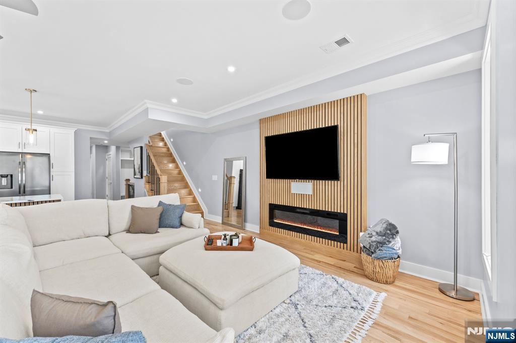 335 Virginia Avenue 2