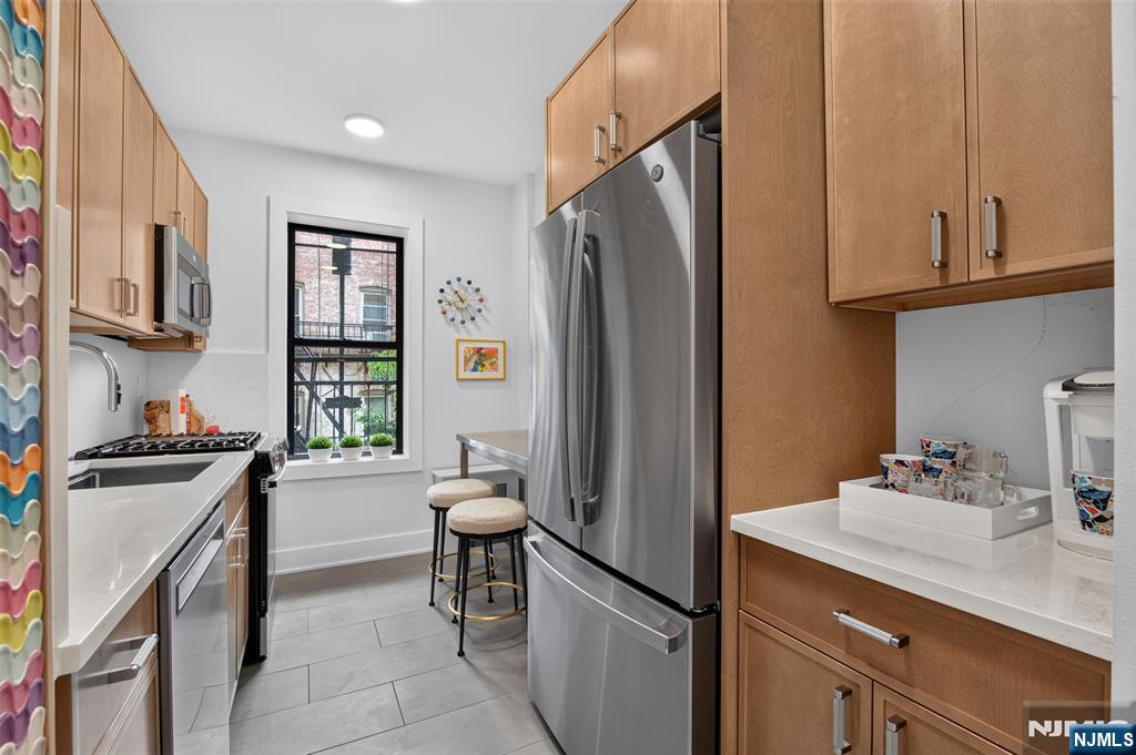 107 Kensington Avenue 302