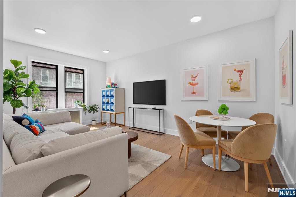 107 Kensington Avenue 302