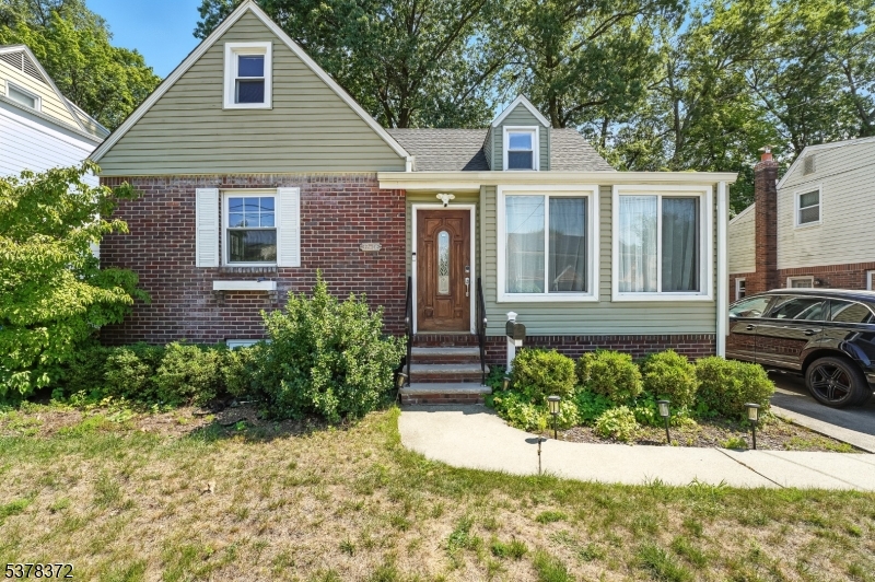 37-06 Ferry Hts
