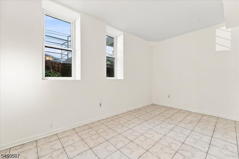 54-60 Mcwhorter St 106