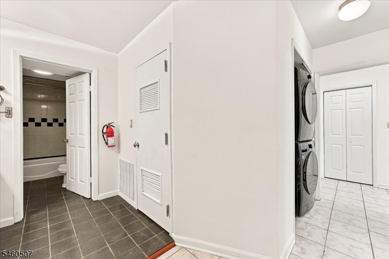 54-60 Mcwhorter St 106