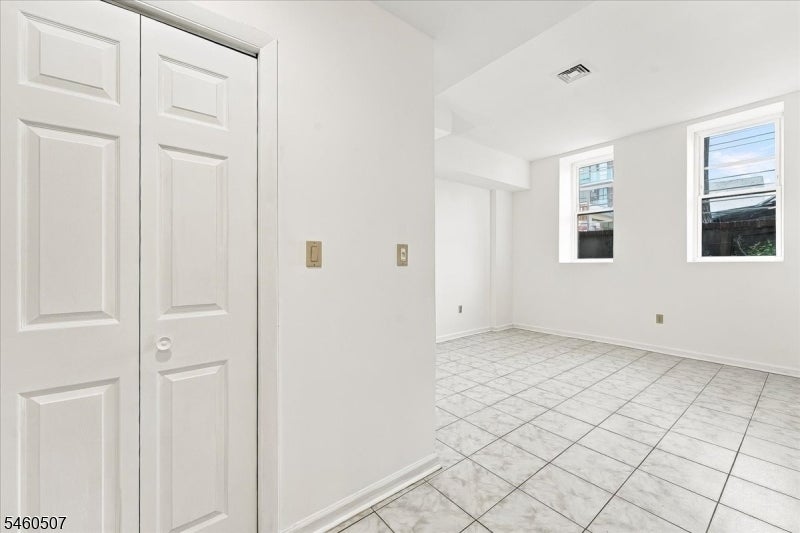 54-60 Mcwhorter St 106