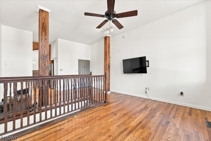 54-60 Mcwhorter St 106