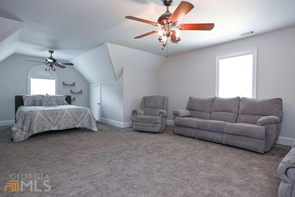 1070 Southwind Drive