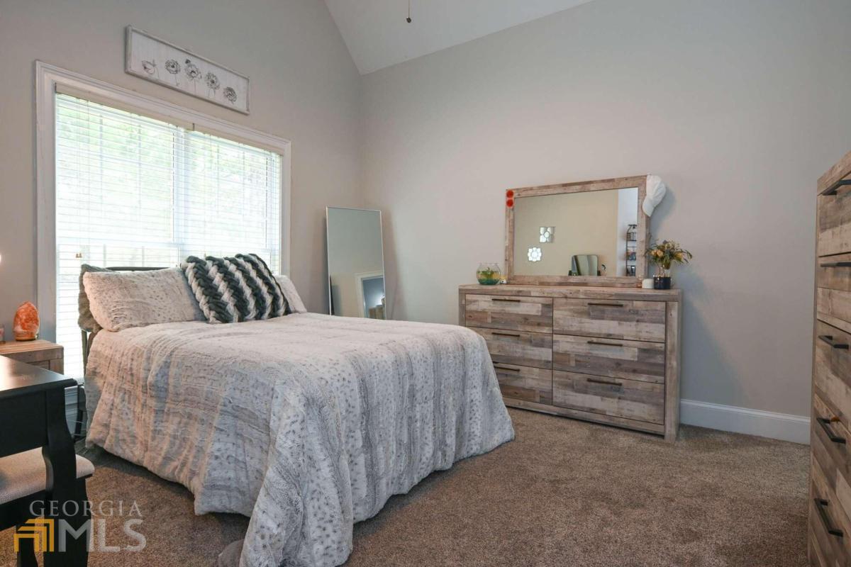 1070 Southwind Drive