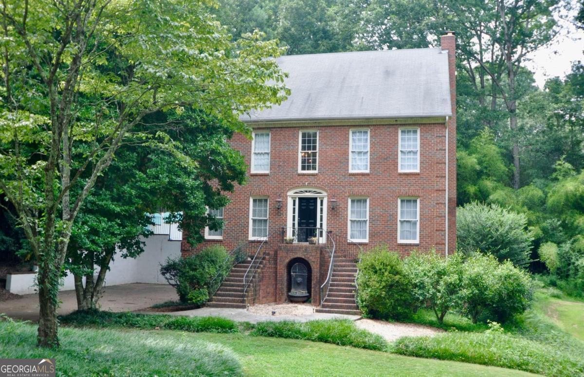 235 Oakbend Drive